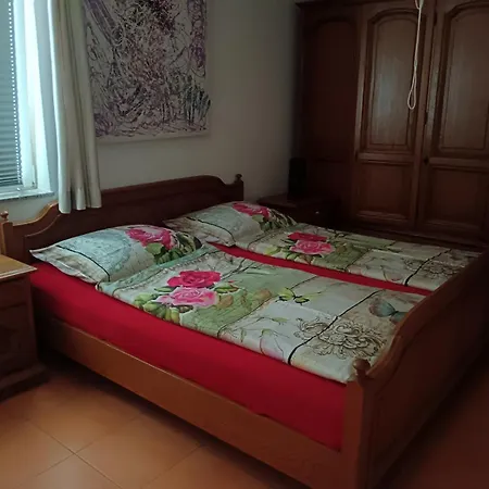 Lejlighed In With Terrace, Air Conditioning, Wi-fi, Dishwasher